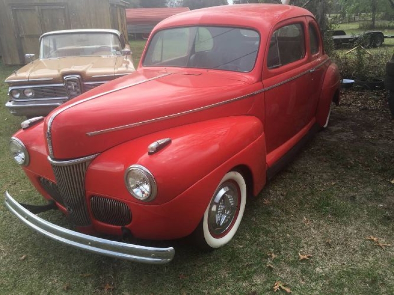 1941 Ford Deluxe