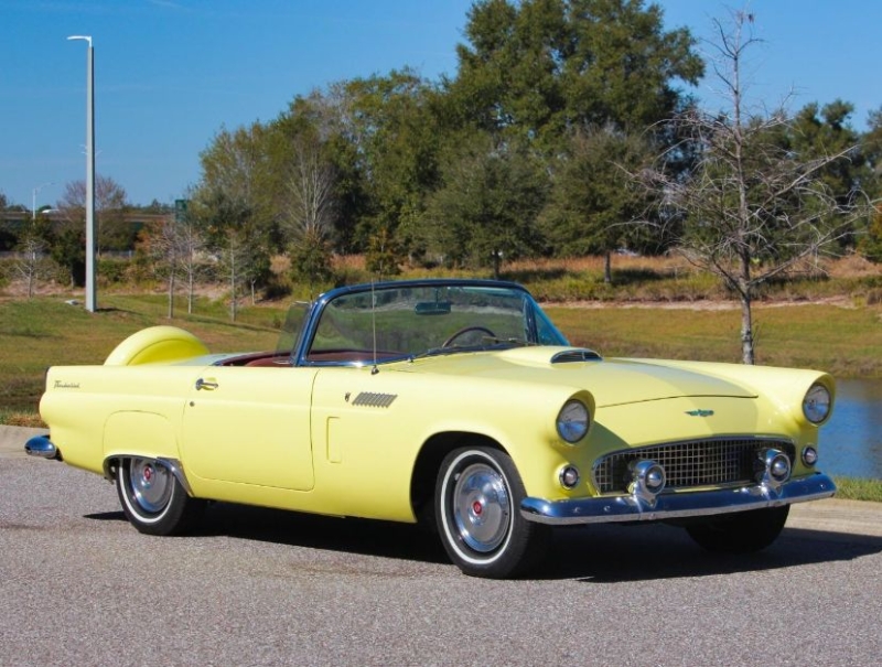 1956 Ford Thunderbird