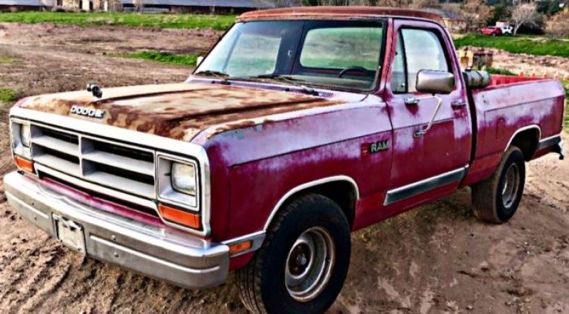 1988 Dodge D100