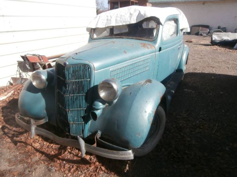 1935 Ford Slantback