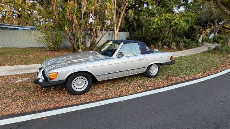 1985 Mercedes-Benz 380 SL