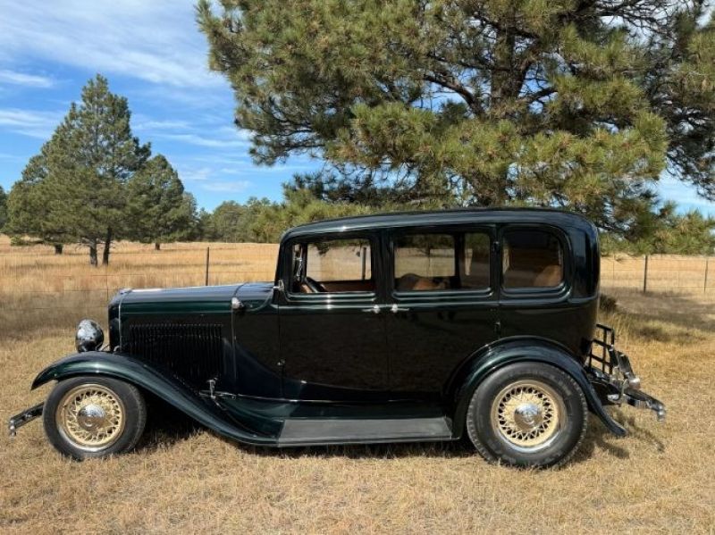 1932 Ford Model 18