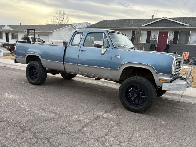 1974 Dodge W200