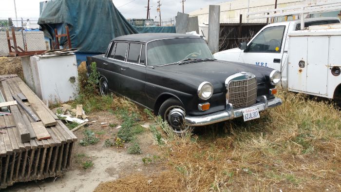 1967 Mercedes-Benz 200D