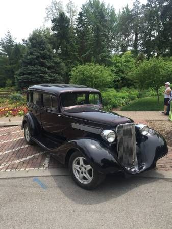 1934 Pontiac Streamliner