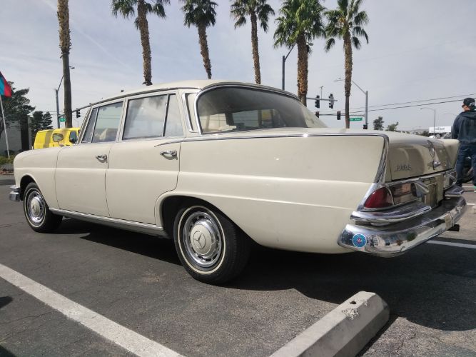1961 Mercedes-Benz 220