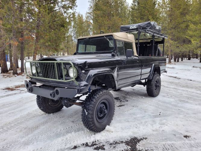 1969 Jeep M-715