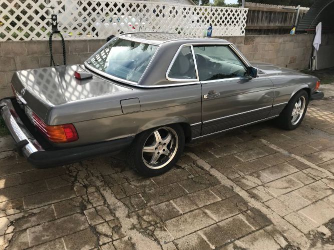 1986 Mercedes-Benz 560 SL