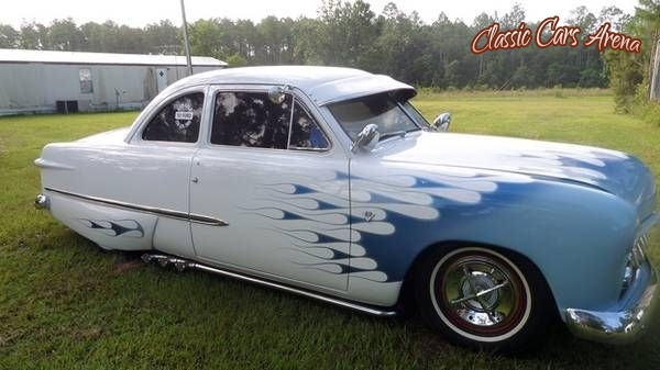 1951 Ford Custom Deluxe