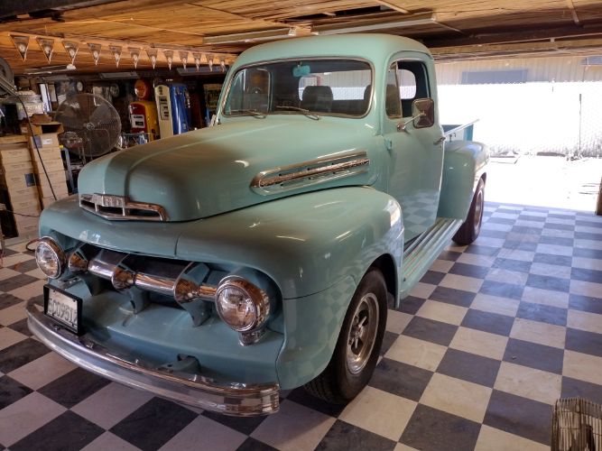 1951 Ford F-1