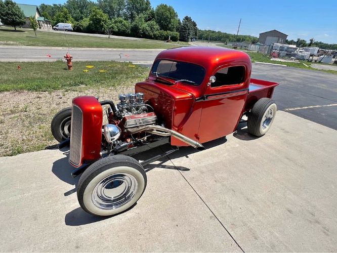 1947 Ford Model 21
