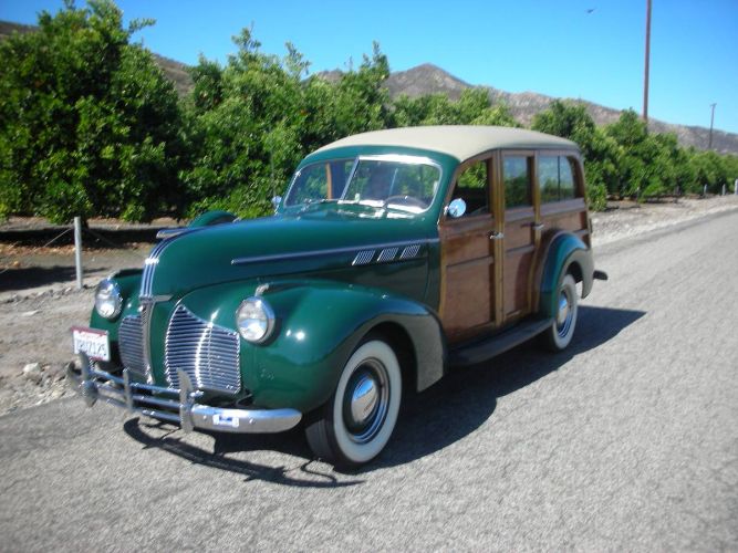 1940 Pontiac Streamliner