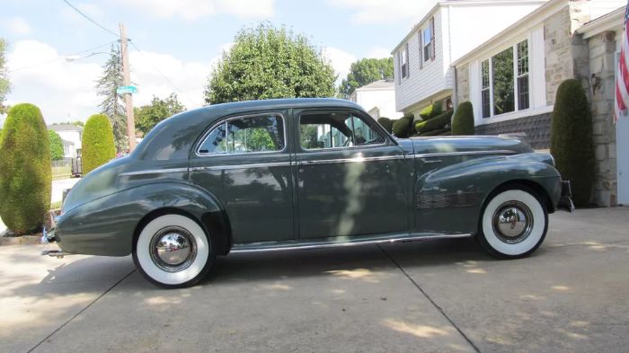 1940 Oldsmobile Custom Cruiser