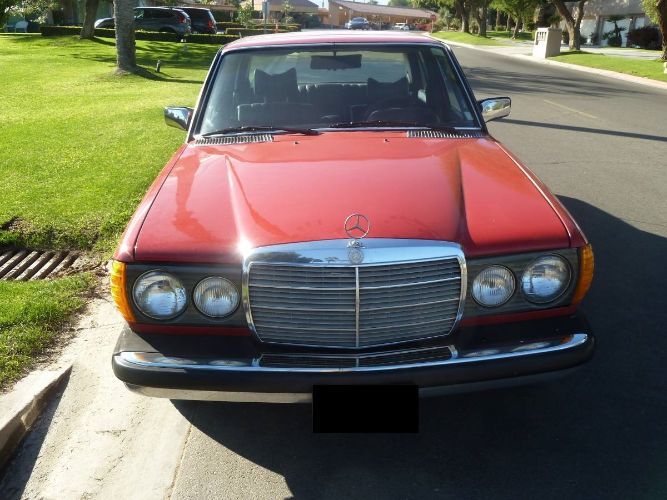 1977 Mercedes-Benz 300D