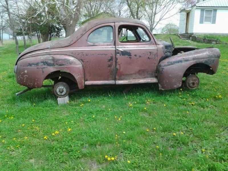 1941 Ford Deluxe