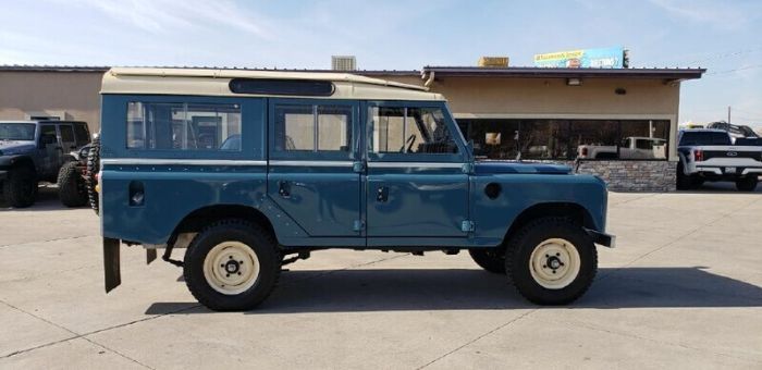 1975 Land Rover
