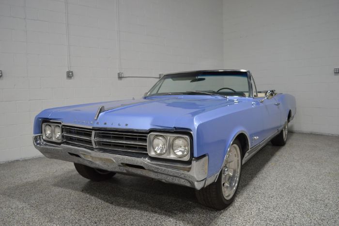 1965 Oldsmobile Starfire