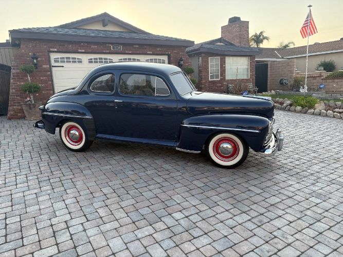 1947 Ford Deluxe