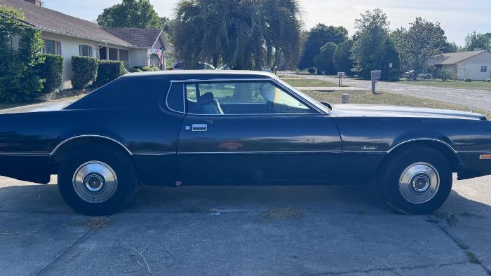 1972 Ford Thunderbird
