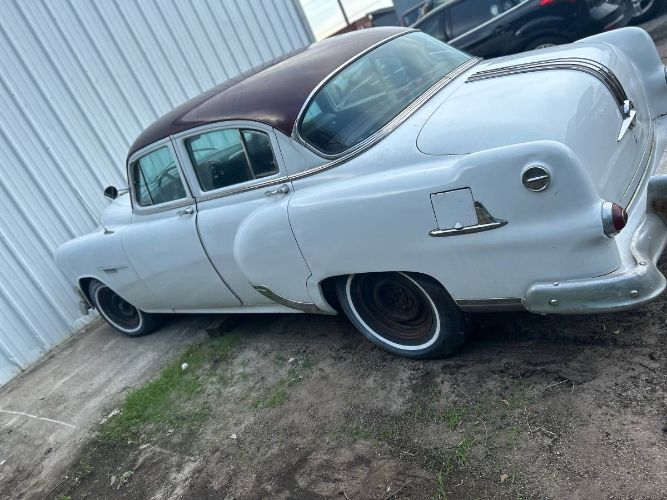 1954 Pontiac Chieftain