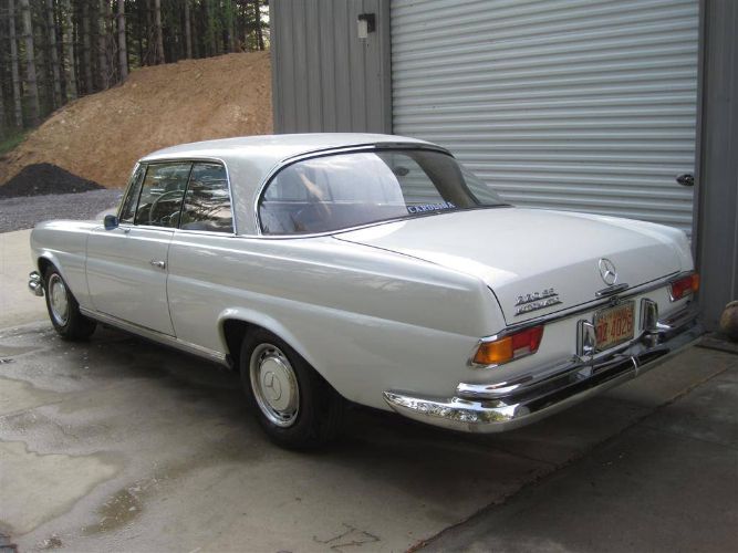 1966 Mercedes-Benz 220SE