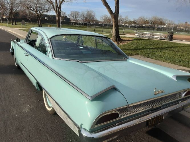 1960 Ford Starliner