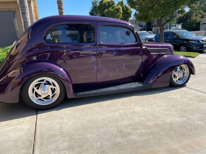 1937 Ford Slantback