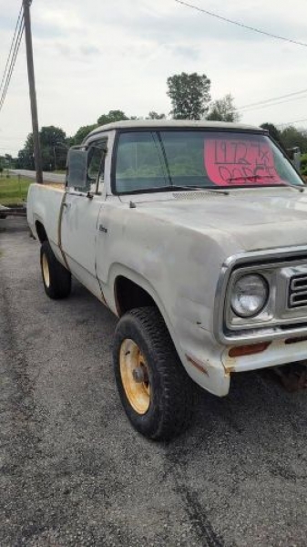 1972 Dodge D-Series