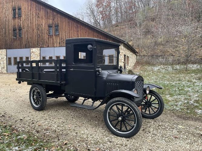 1925 Ford
